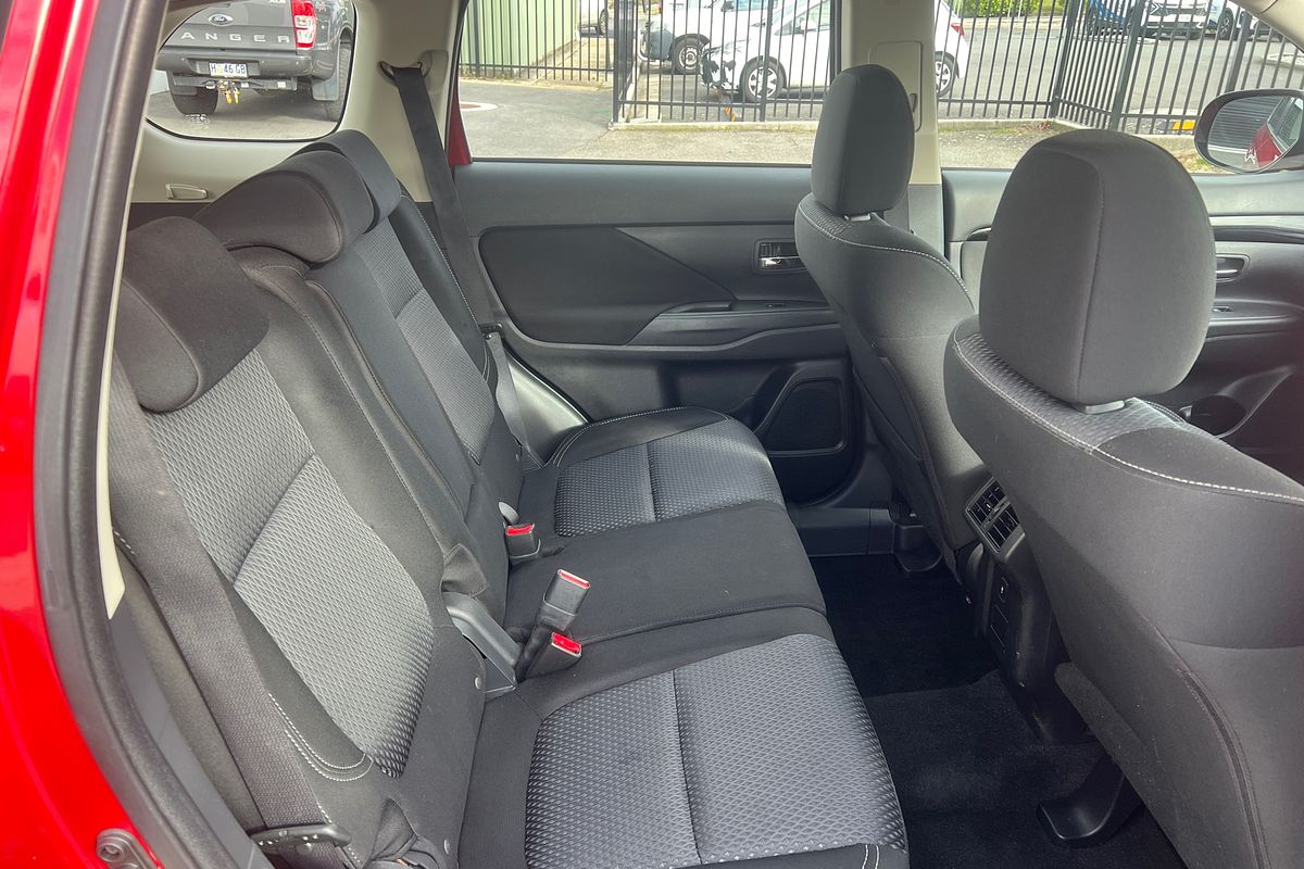 2018 Mitsubishi Outlander ES ZL