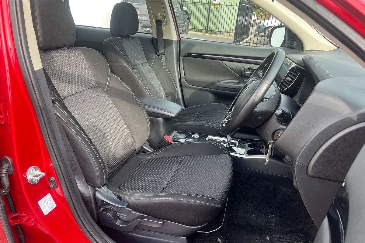 2018 Mitsubishi Outlander ES ZL
