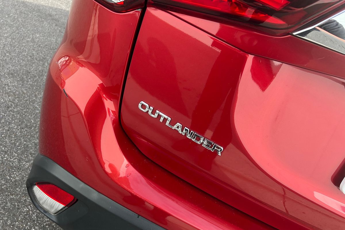 2018 Mitsubishi Outlander ES ZL
