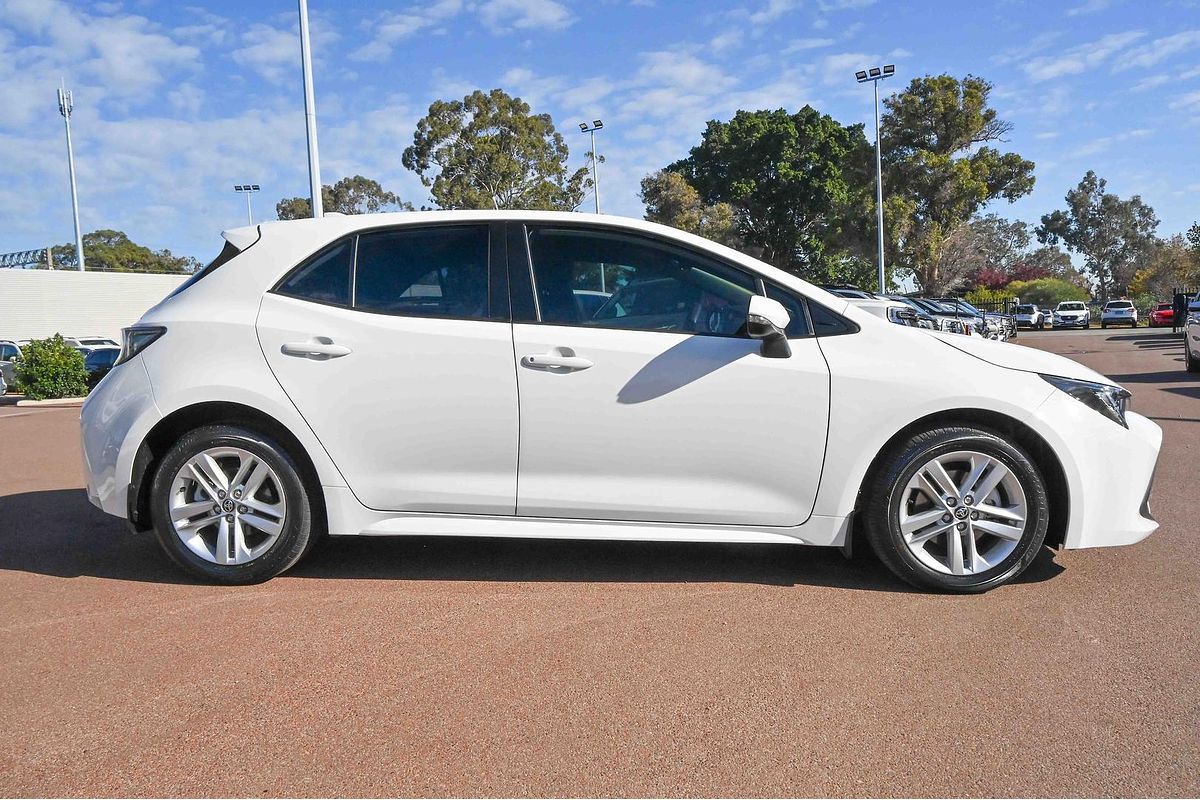 2020 Toyota Corolla Ascent Sport MZEA12R