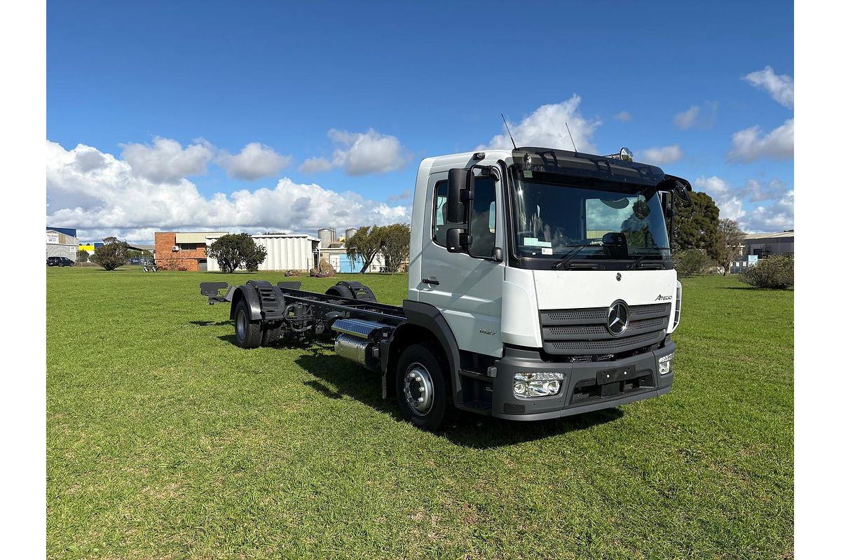 2026 Mercedes-Benz Atego 1427