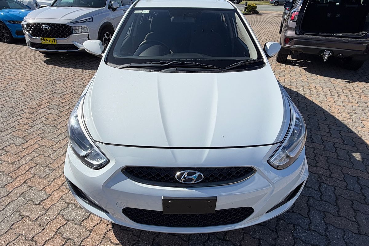 2017 Hyundai Accent SR RB4