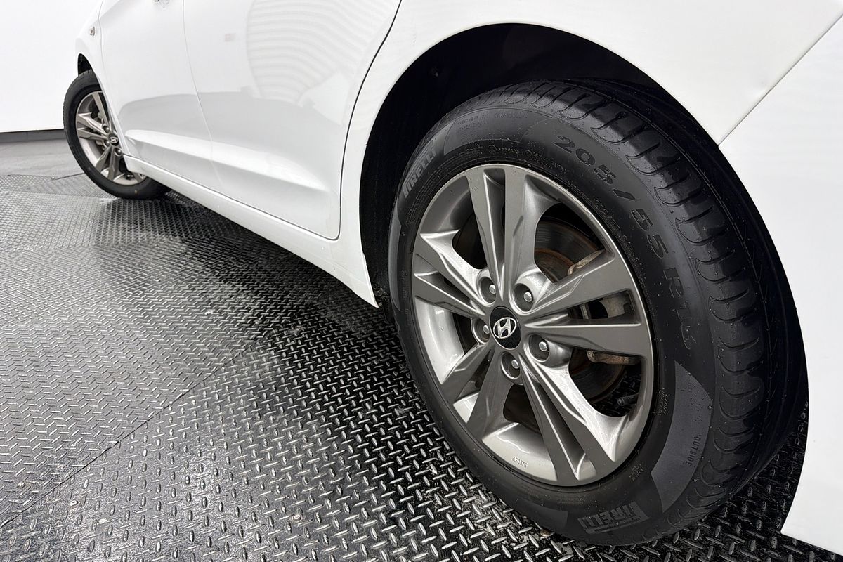 2016 Hyundai Elantra Active AD