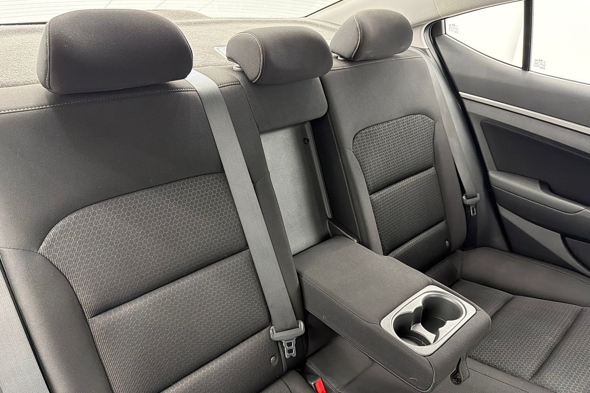2016 Hyundai Elantra Active AD