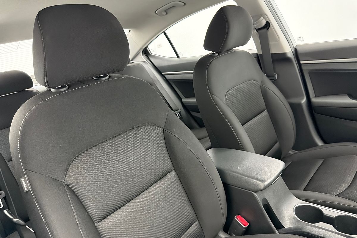 2016 Hyundai Elantra Active AD