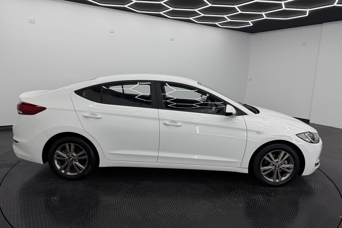 2016 Hyundai Elantra Active AD