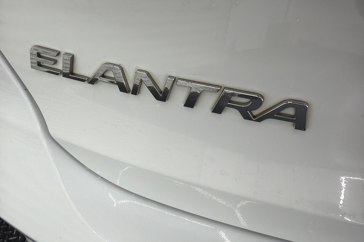 2016 Hyundai Elantra Active AD