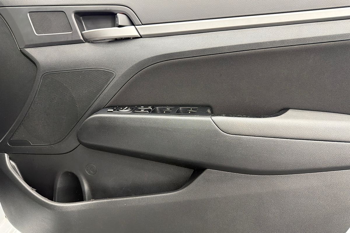 2016 Hyundai Elantra Active AD