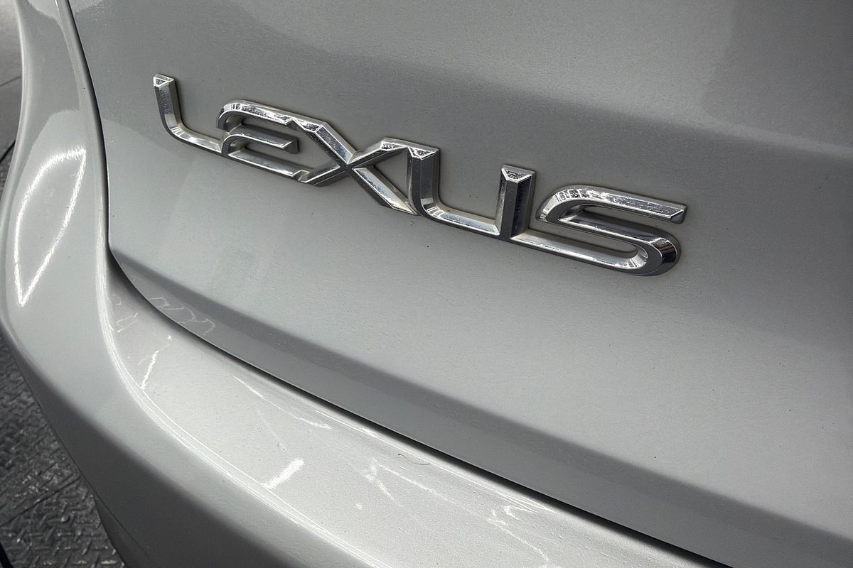 2017 Lexus NX NX300h Luxury AYZ10R