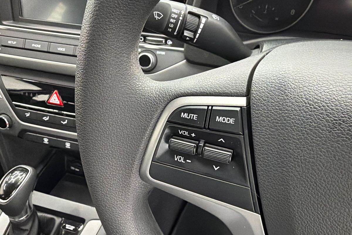 2016 Hyundai Elantra Active AD