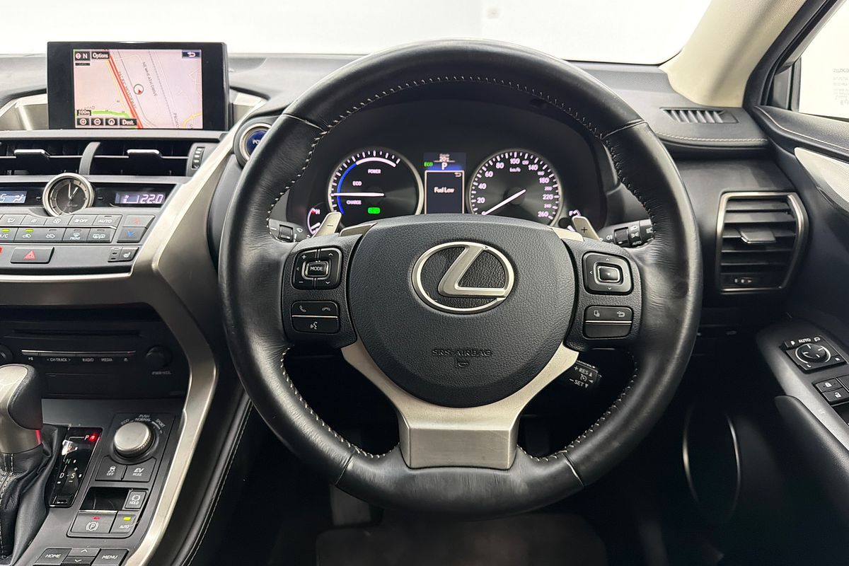 2017 Lexus NX NX300h Luxury AYZ10R