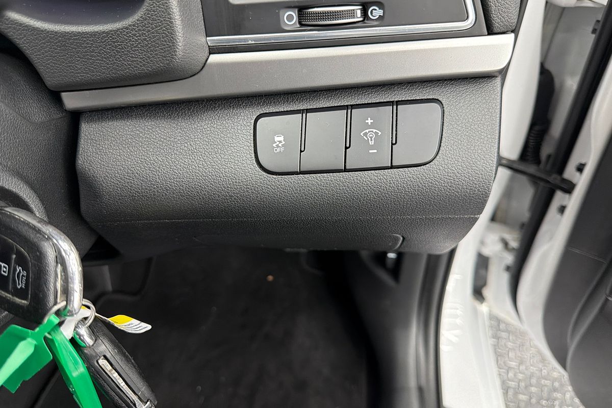 2016 Hyundai Elantra Active AD