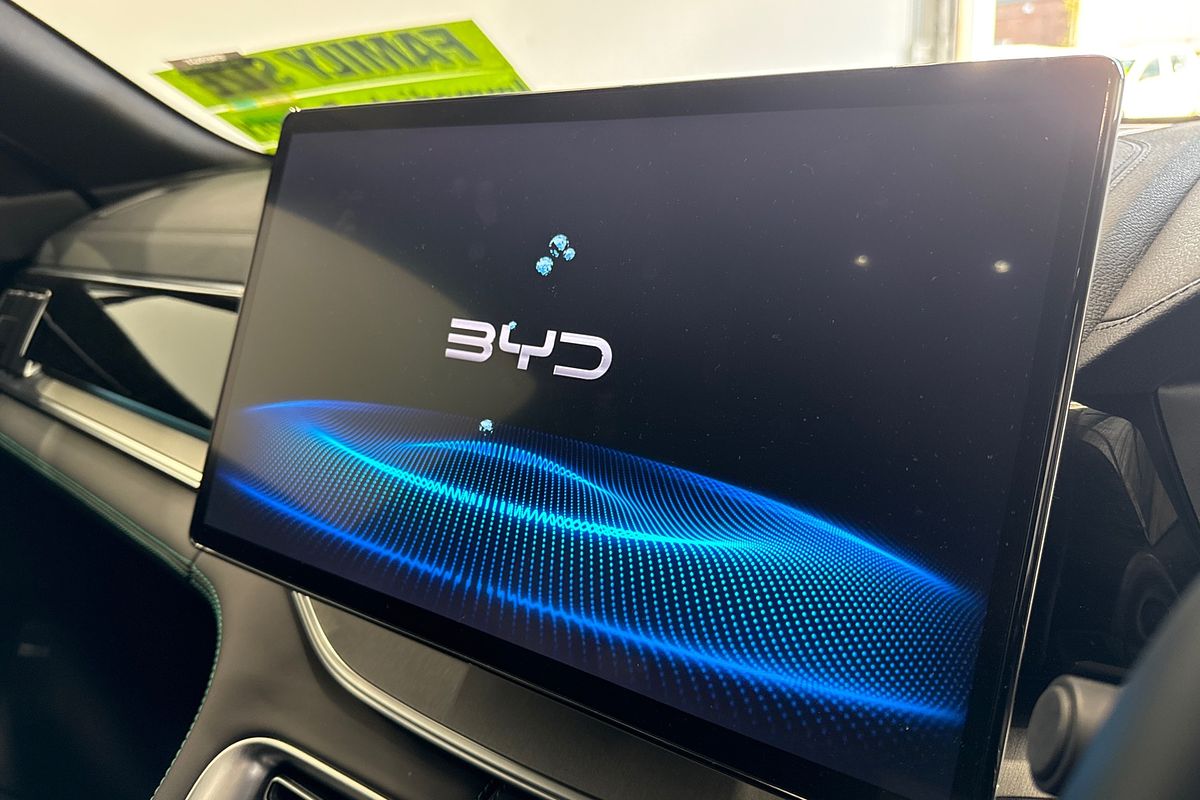 2025 BYD SEALION 6 DYNAMIC EXTENDED RANGE MY25