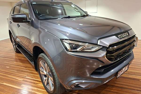 2023 Isuzu MU-X LS-T