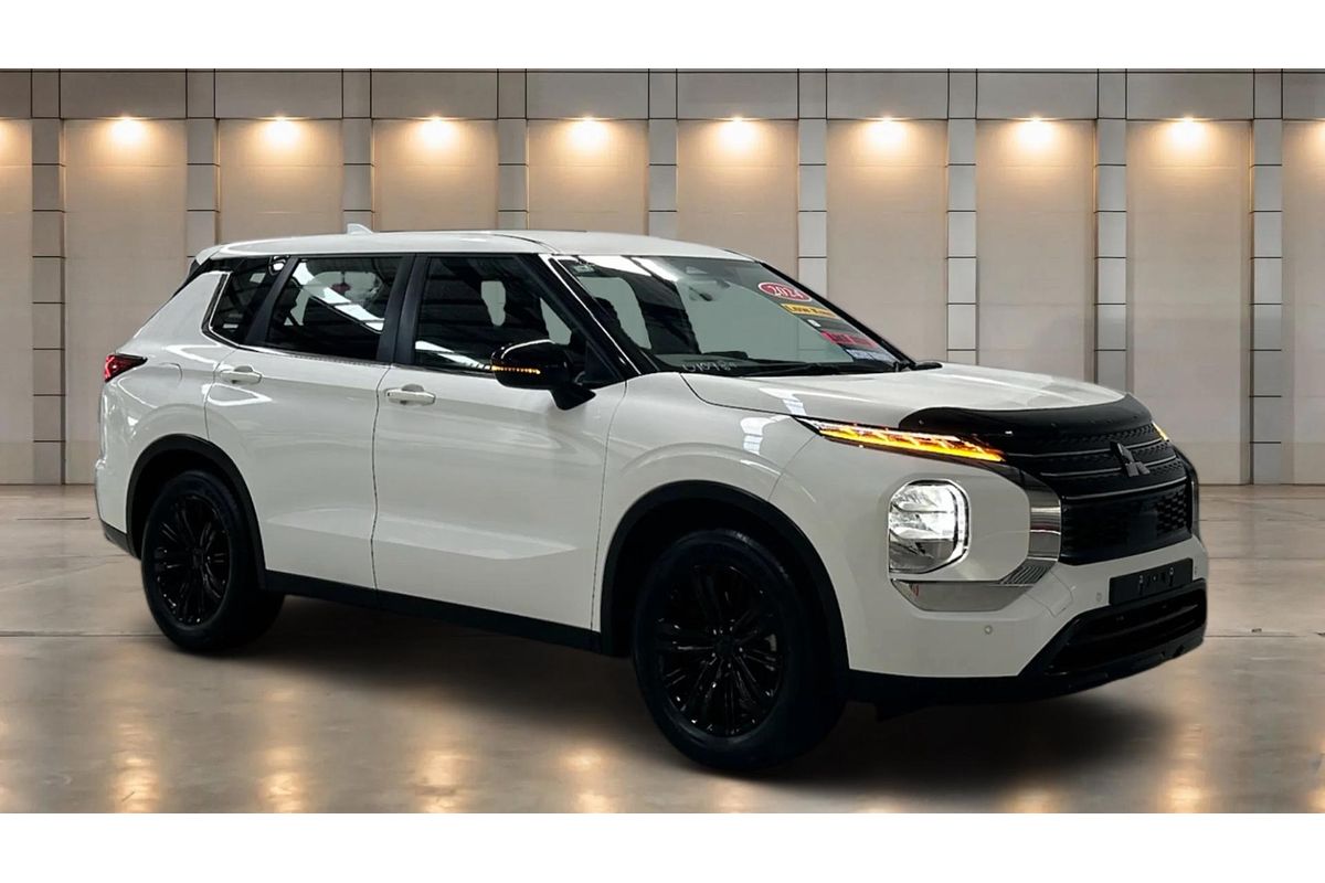 2024 Mitsubishi Outlander ES ZM