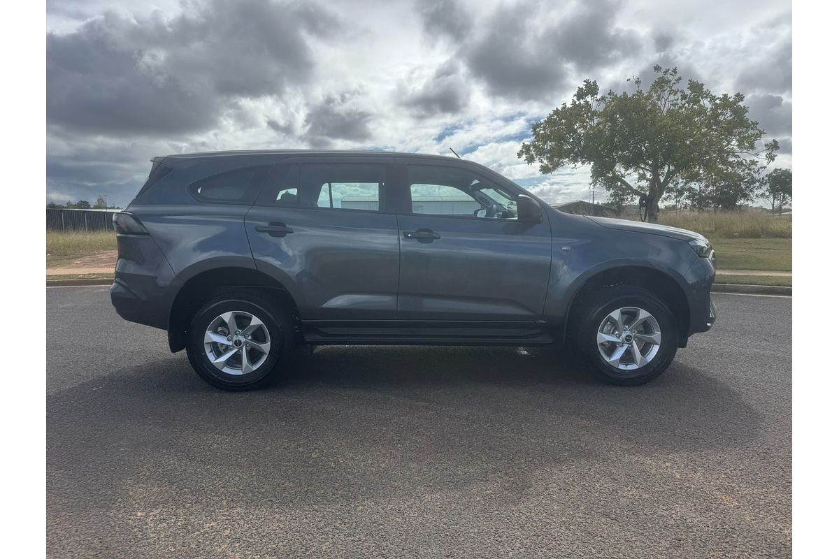 2026 Isuzu MU-X LS-M