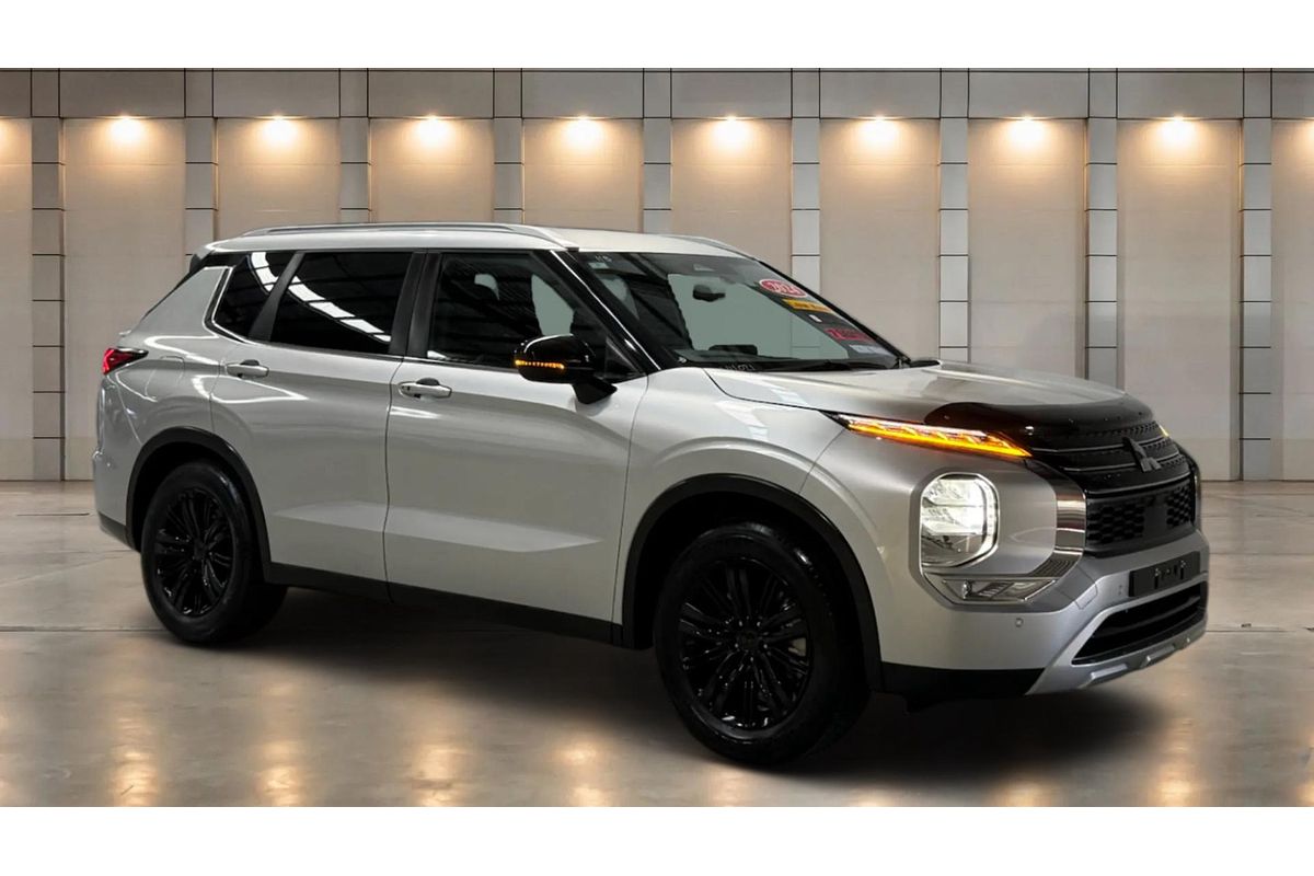 2024 Mitsubishi Outlander LS ZM