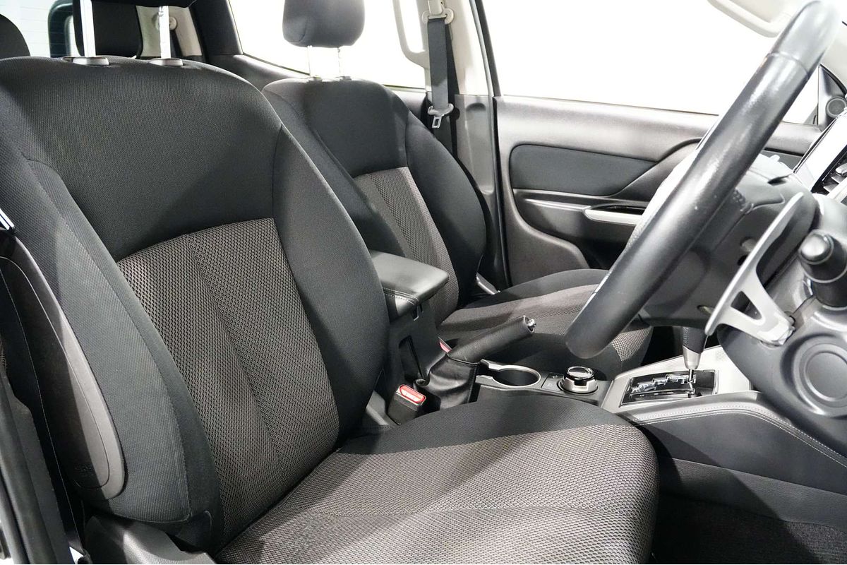 2021 Mitsubishi Triton GLS MR 4X4