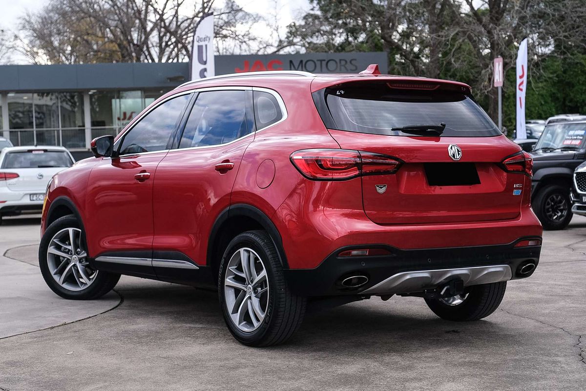 2022 MG HS Essence SAS23