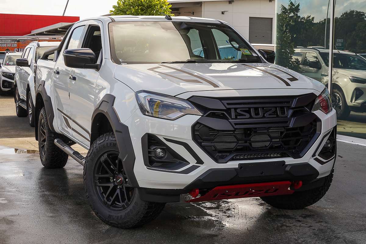 2026 Isuzu D-MAX BLADE 4X4