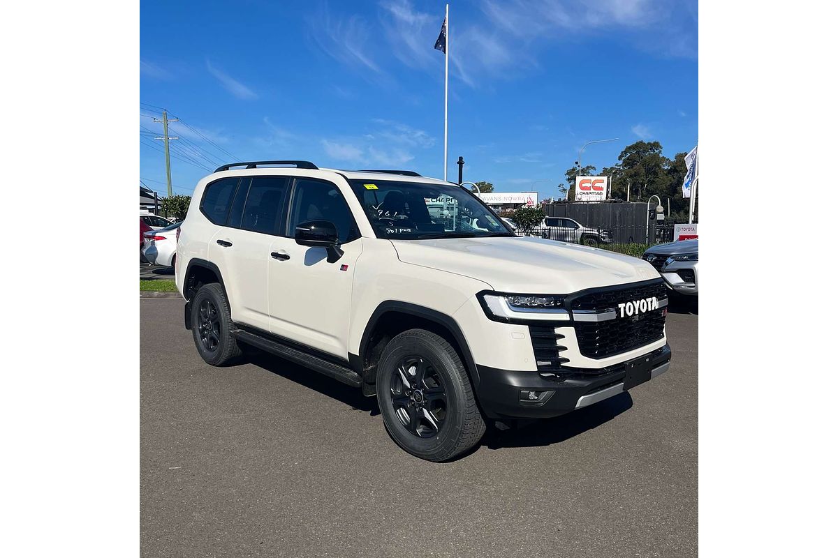 2026 Toyota Landcruiser GR Sport FJA300R