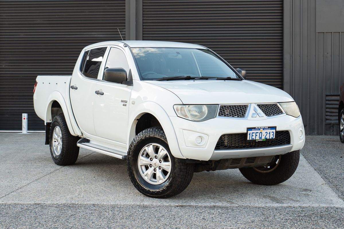 2013 Mitsubishi Triton GL-R MN 4X4