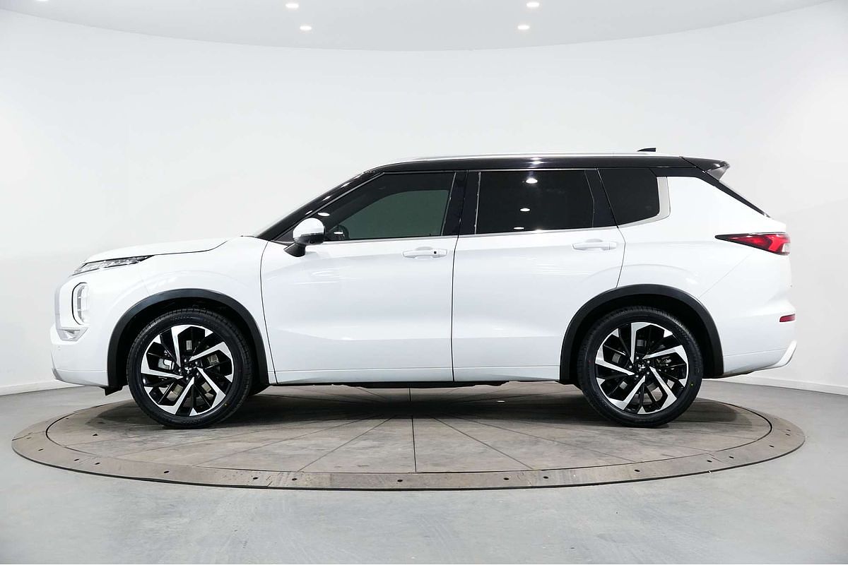 2022 Mitsubishi Outlander Exceed Tourer ZM
