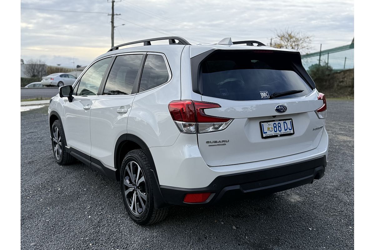 2023 Subaru Forester 2.5i Premium S5