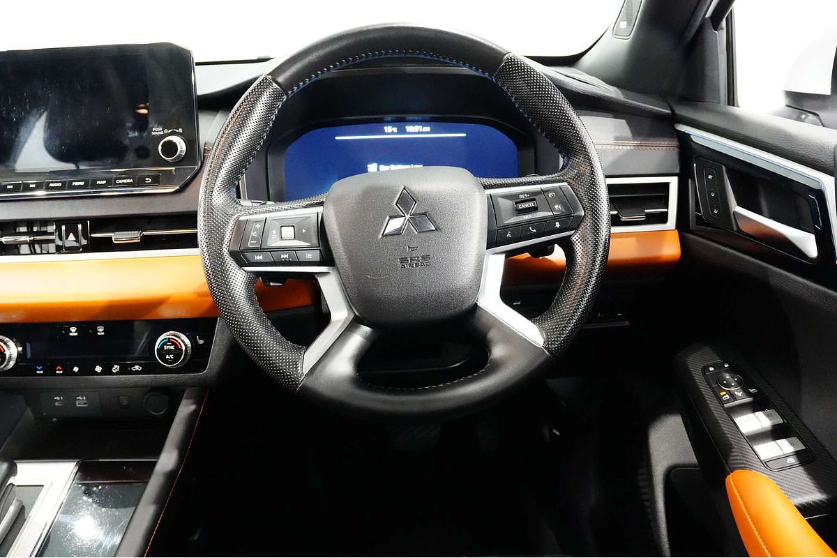 2022 Mitsubishi Outlander Exceed Tourer ZM