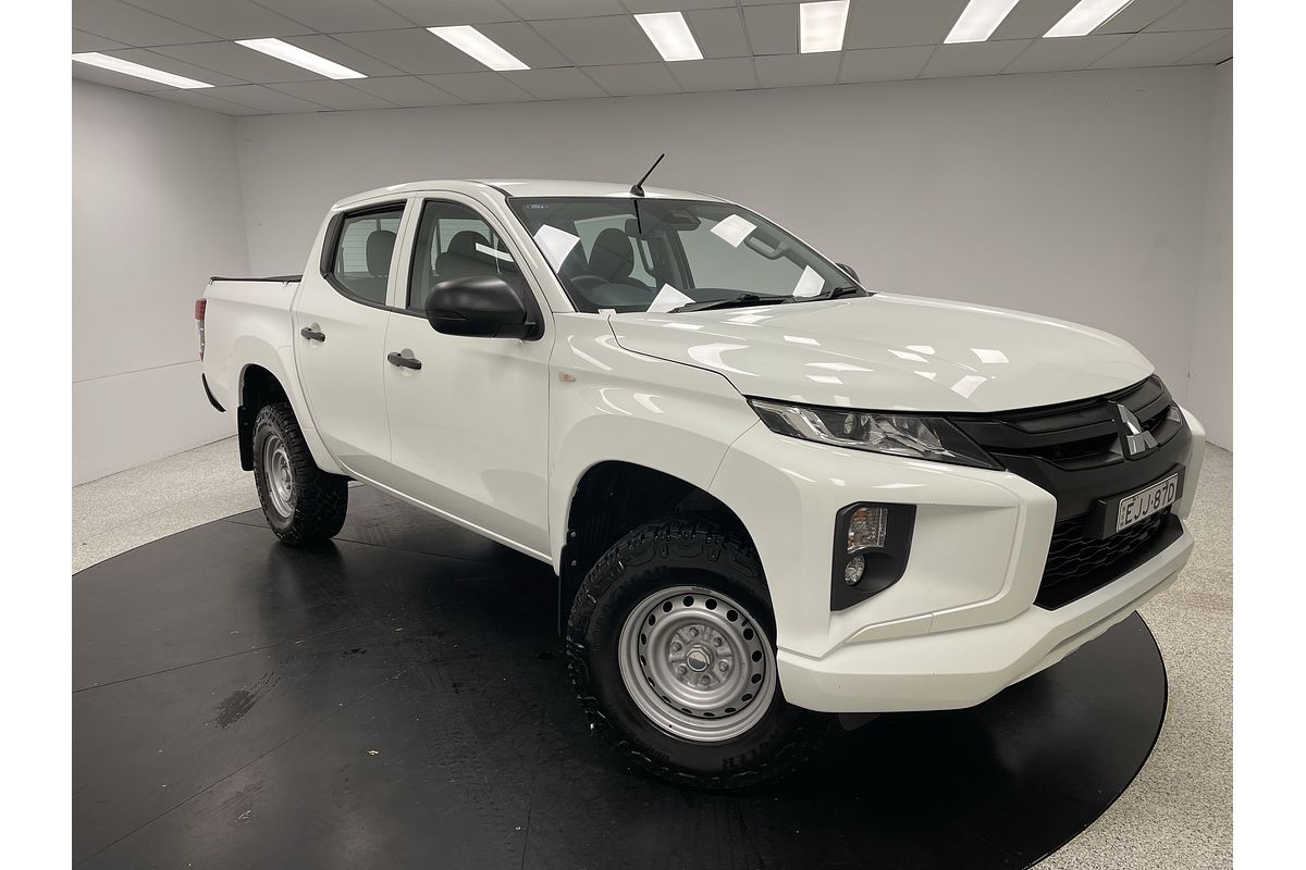 2019 Mitsubishi Triton GLX ADAS MR 4X4