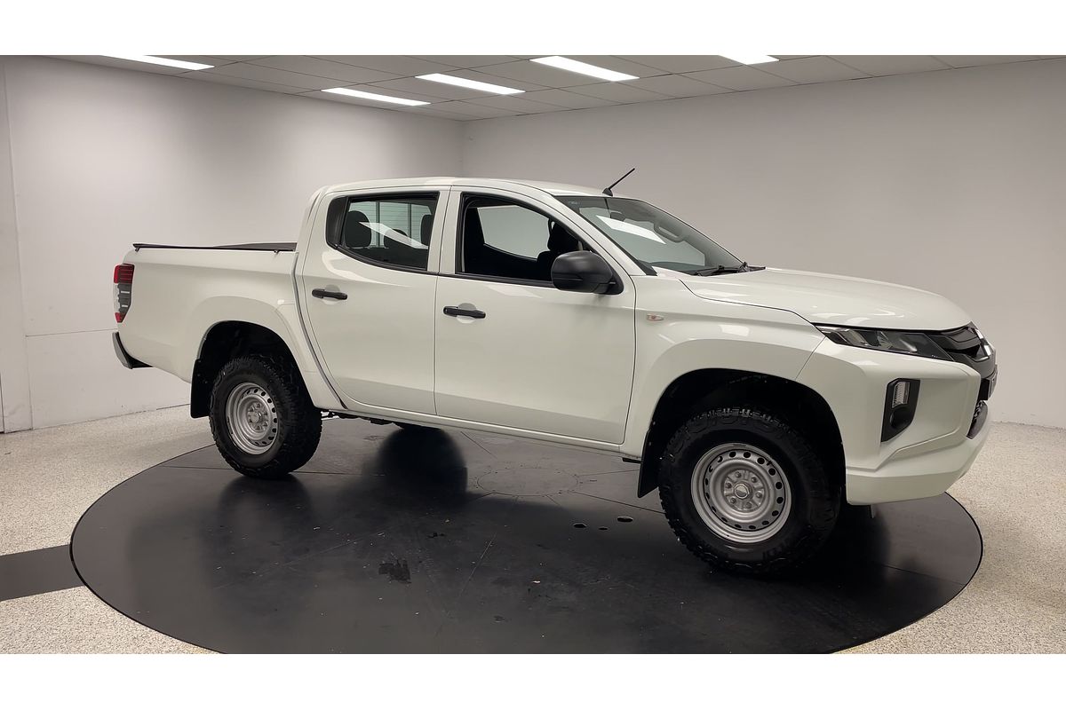 2019 Mitsubishi Triton GLX ADAS MR 4X4