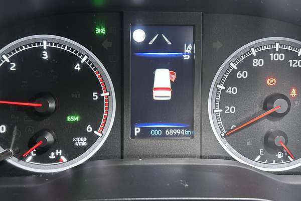 2023 Toyota Hiace GDH300R LWB thumb-12
