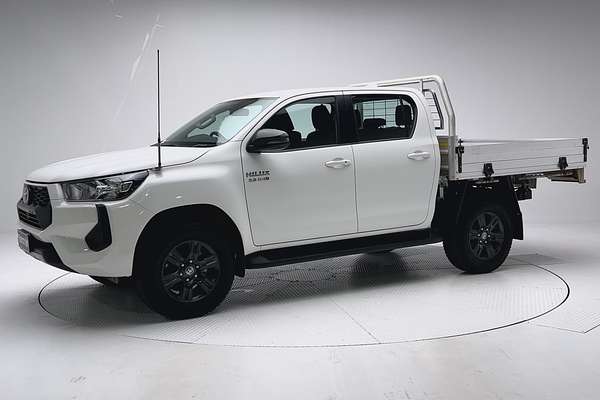 2024 Toyota Hilux SR 48V GUN126R 4X4 thumb-3
