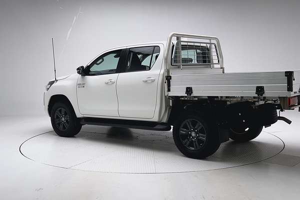 2024 Toyota Hilux SR 48V GUN126R 4X4 thumb-5