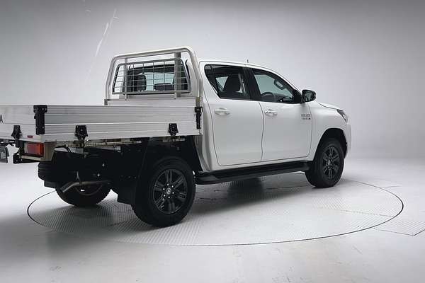 2024 Toyota Hilux SR 48V GUN126R 4X4 thumb-7