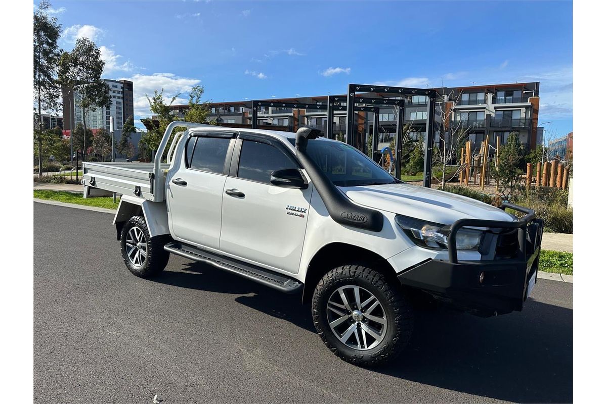 2020 Toyota Hilux SR (4x4) GUN126R FACELIFT 4X4