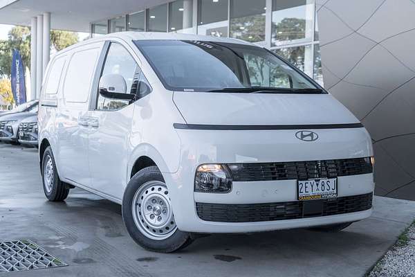 2027 Hyundai STARIA