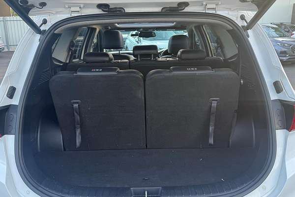 2019 Hyundai Santa Fe Highlander TM thumb-12