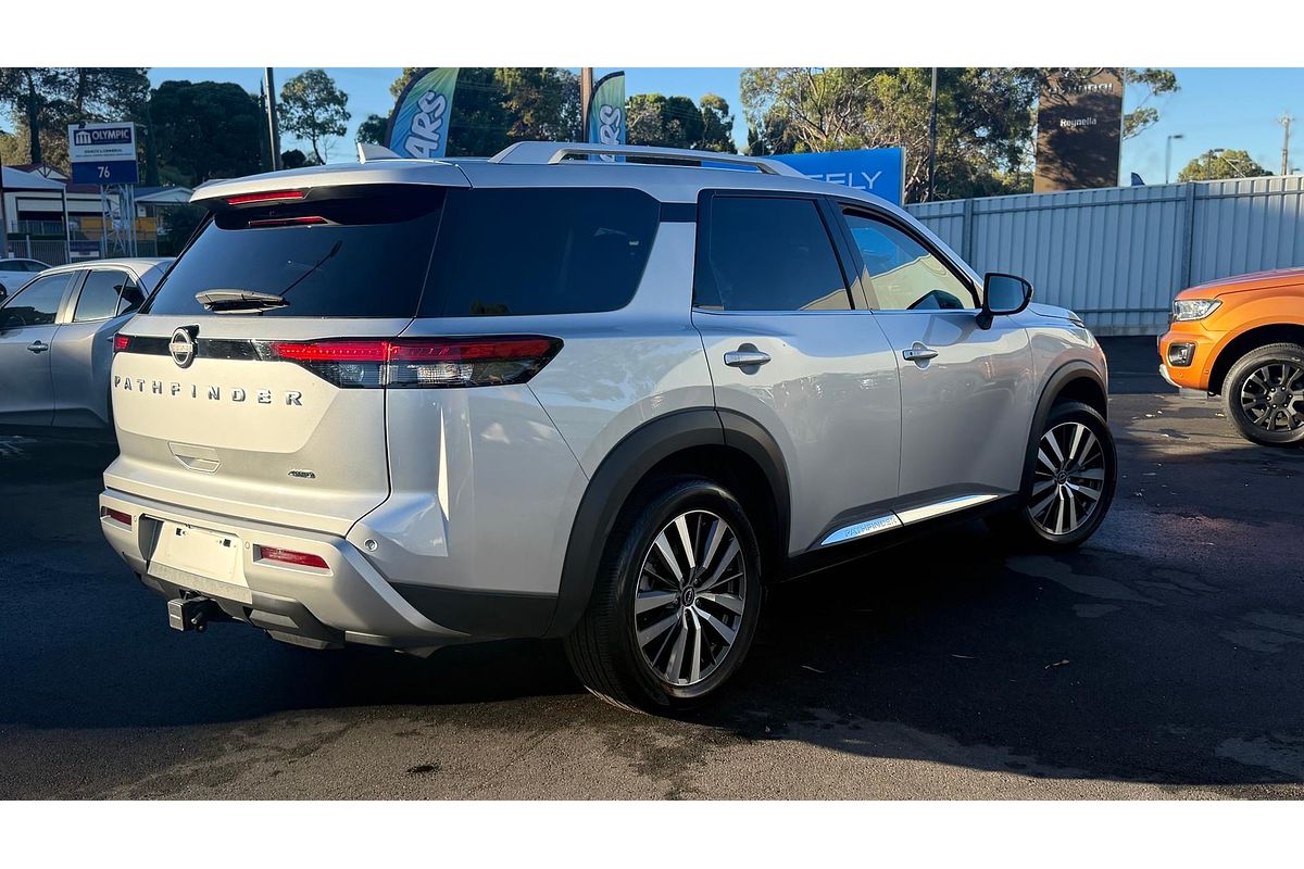 2022 Nissan Pathfinder Ti-L R53