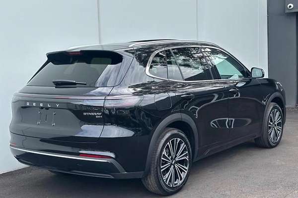 2026 Geely Starray EM-i Inspire Extended Range P145 thumb-1
