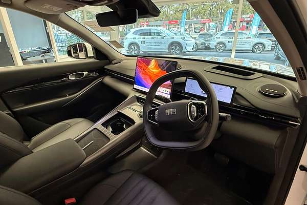 2026 Geely Starray EM-i Inspire Extended Range P145 thumb-4