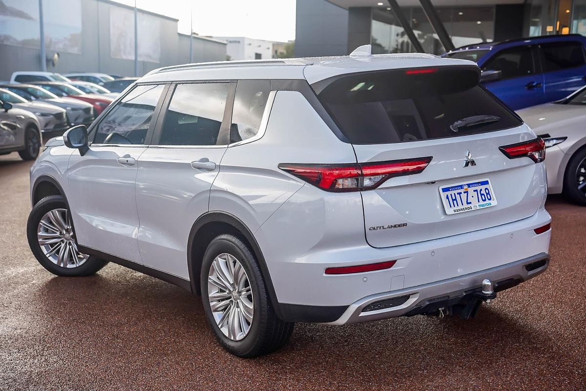 2022 Mitsubishi Outlander LS ZM