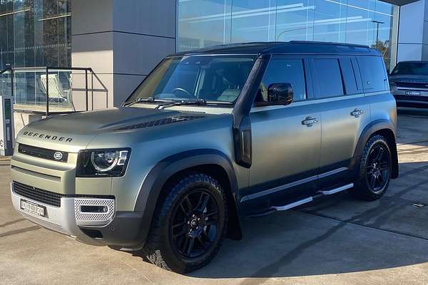 2022 Land Rover Defender 110 D300 SE L663