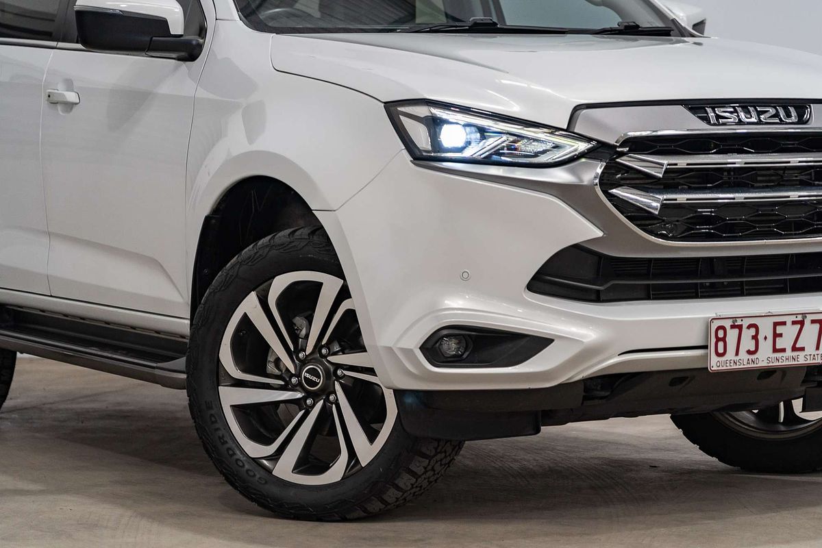 2022 Isuzu MU-X LS-T