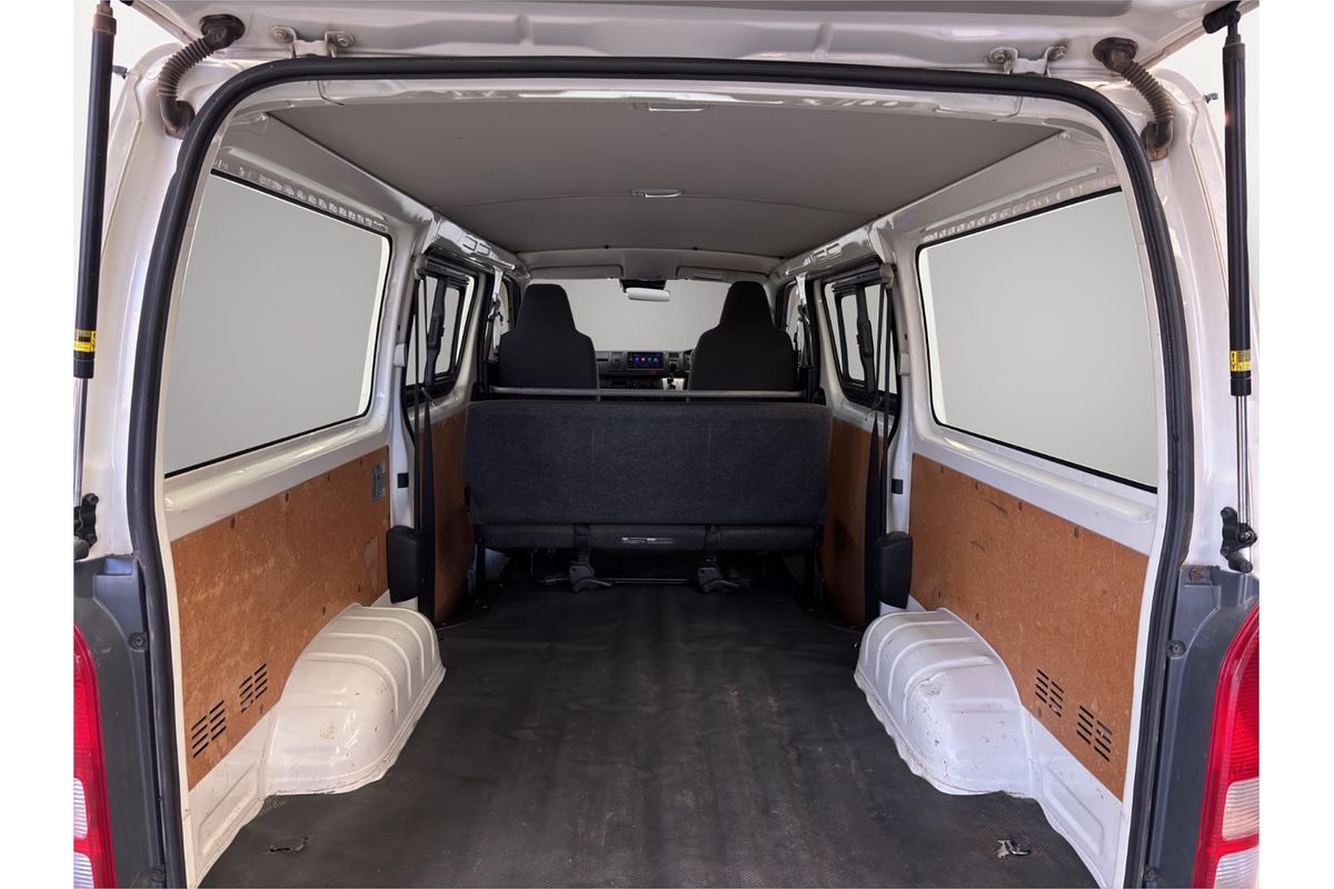 2018 Toyota Hiace DX
