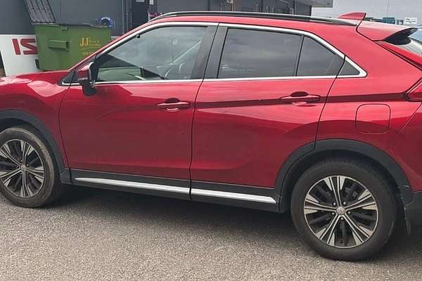 2019 Mitsubishi Eclipse Cross LS YA thumb-2