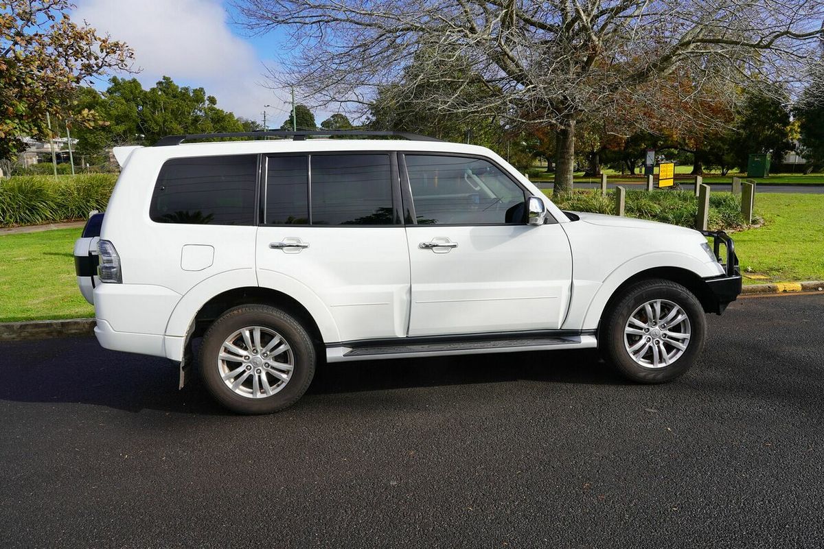 2019 Mitsubishi Pajero GLS NX