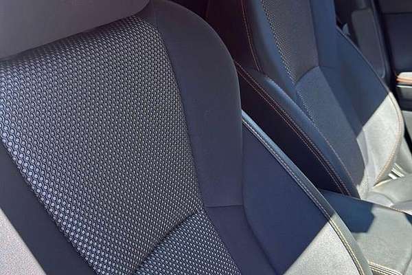 2018 Subaru XV 2.0i G5X thumb-5