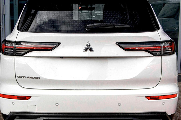 2026 Mitsubishi Outlander ES ZM 2WD