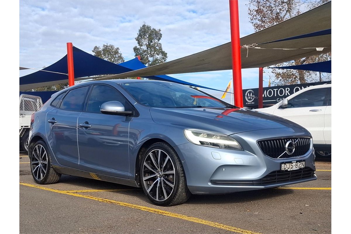 2016 Volvo V40 D2 Momentum